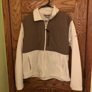 Women’s Columbia fleece zip jacket (XL)